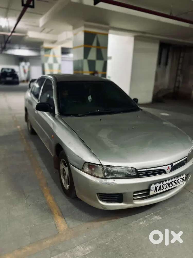 Mitsubishi Lancer 1.5 2001