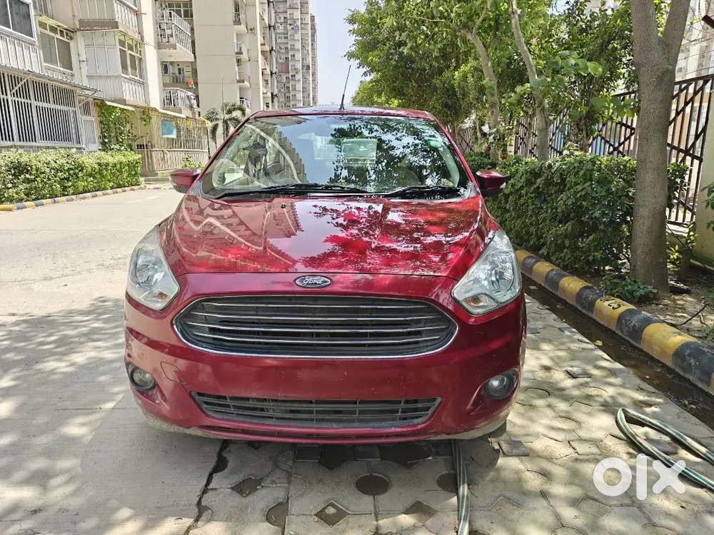 Pristine Red Ford Aspire For Sell