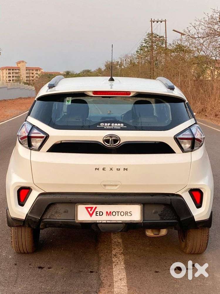 Tata Nexon, 2023, Petrol