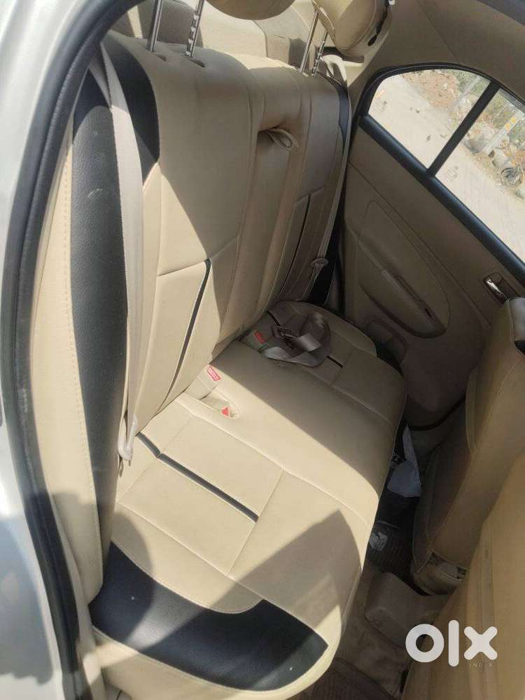 Maruti Suzuki Swift Dzire Vxi Optional, 2016, Petrol