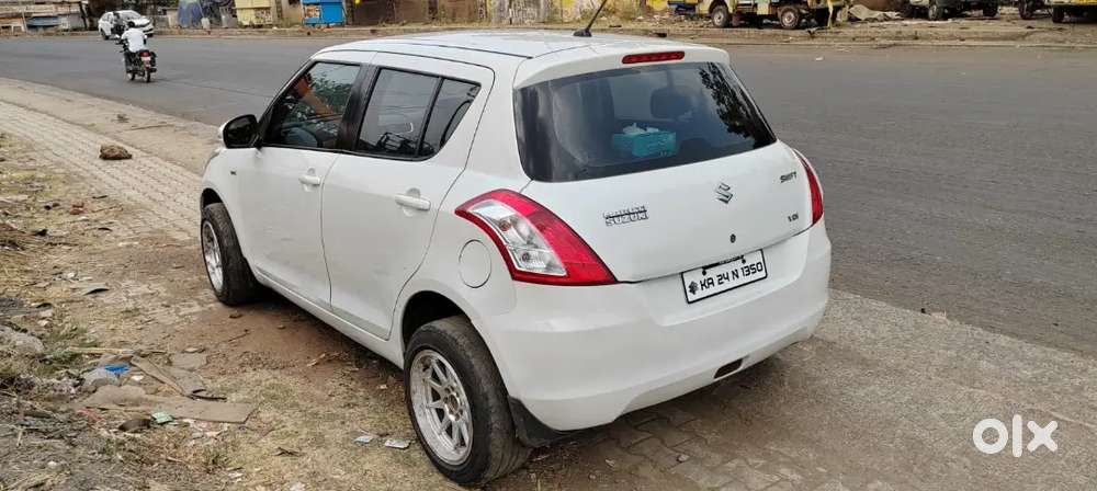 Maruti Suzuki Swift 2015 Vdi Diesel 99000 Km Driven
