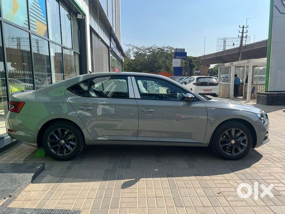 Skoda Superb 2023 Petrol Automatic