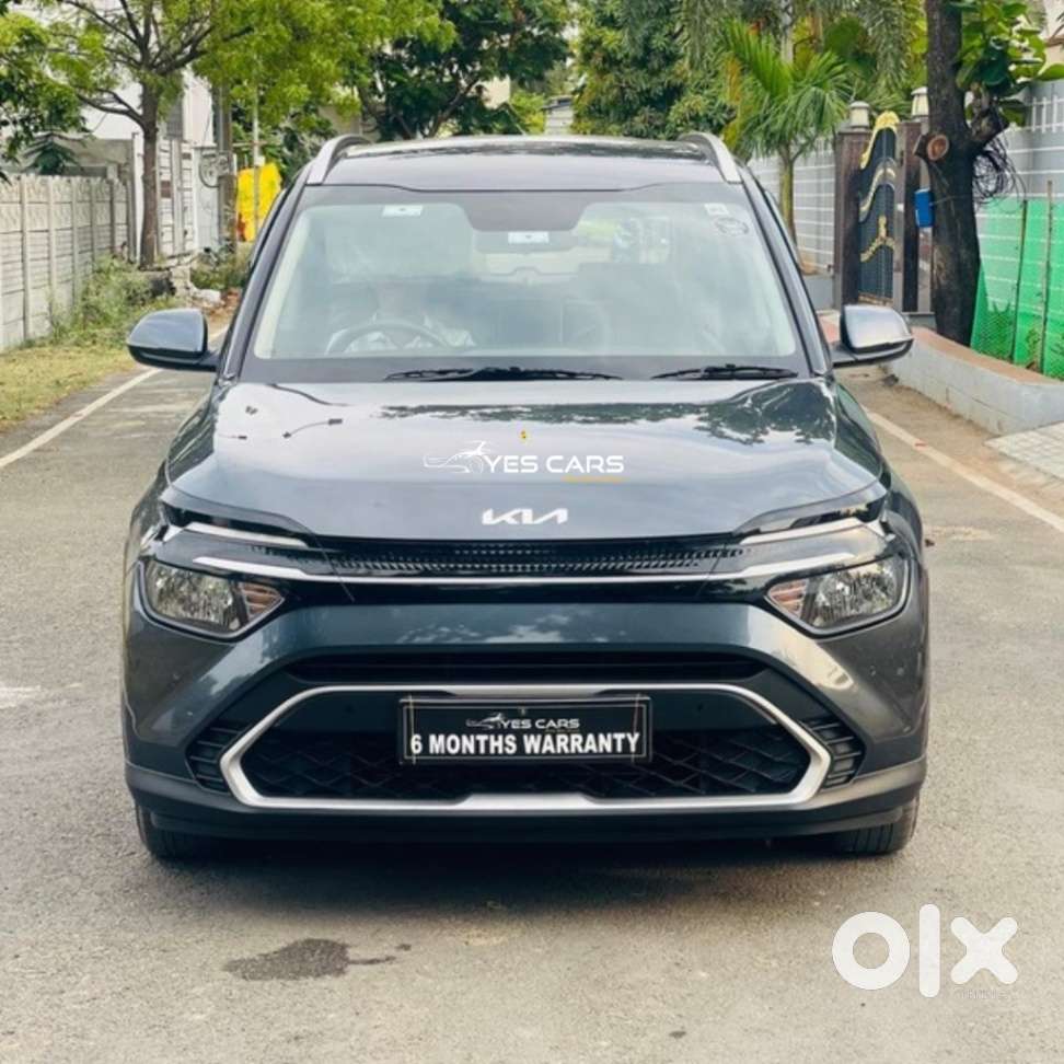 Kia Carens, 2023, Petrol