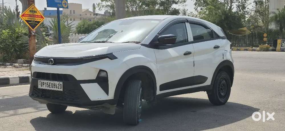 Tata Nexon 2024 Petrol Well Maintained