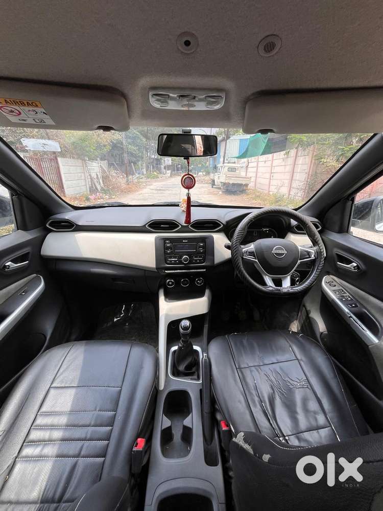 Nissan Magnite 1.0 Xv, 2022, Petrol