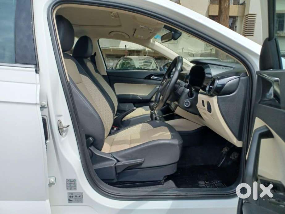 Skoda Slavia 1.0 Tsi Style, 2022, Petrol
