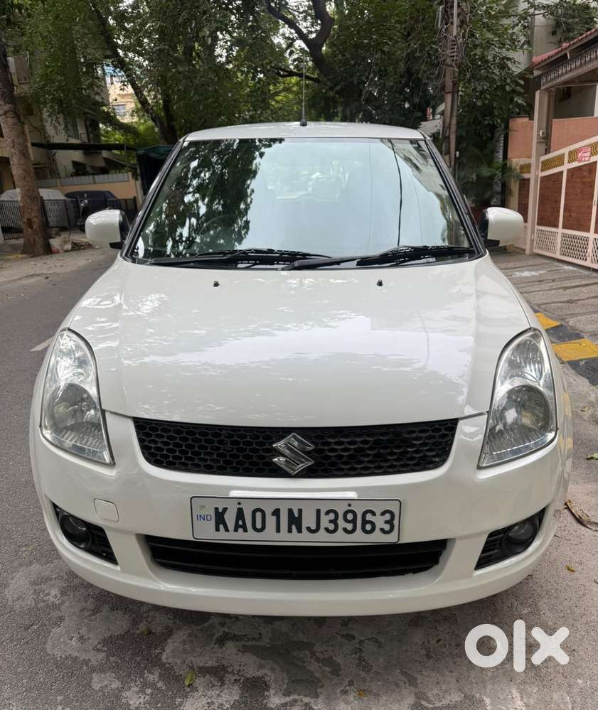 Maruti Suzuki Swift Vxi, 2011, Petrol