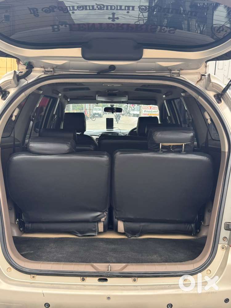 Toyota Innova 2.5 G (diesel) 8 Seater, 2016, Diesel