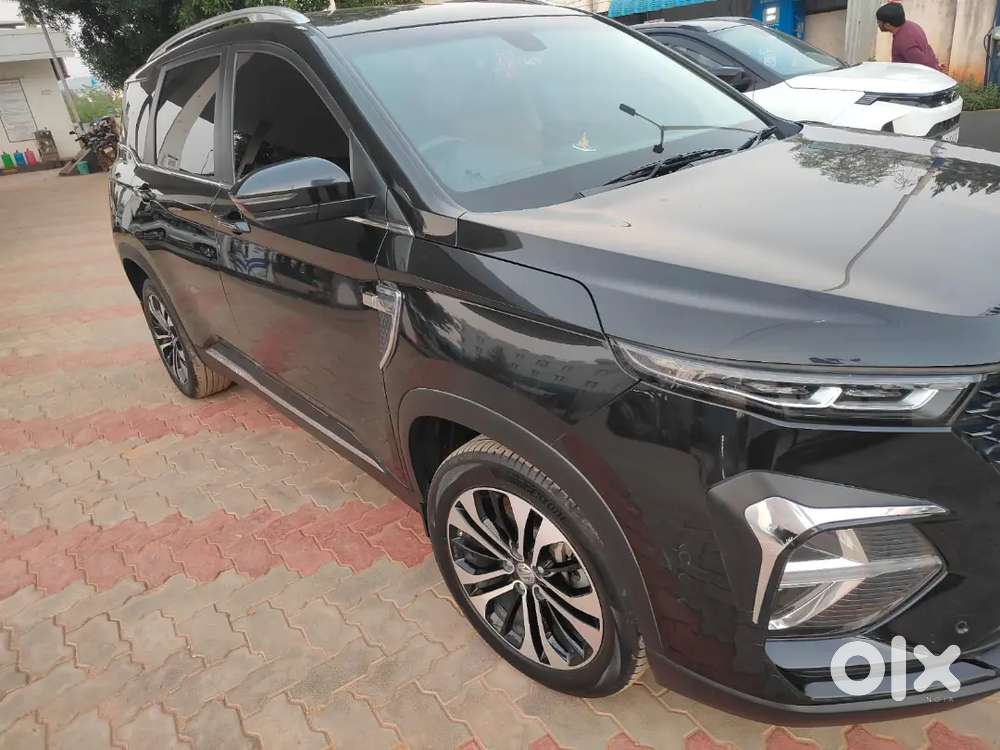 Mg Hector Plus 2022 Petrol 40000 Km Driven
