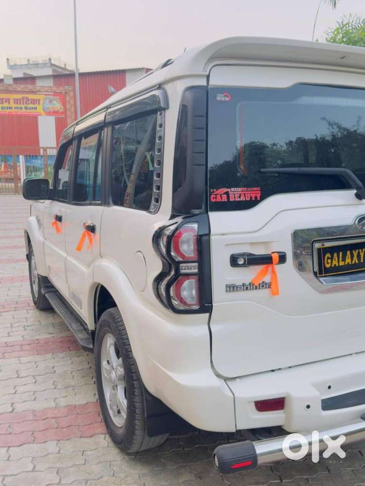 Mahindra Scorpio S10, 2015, Diesel