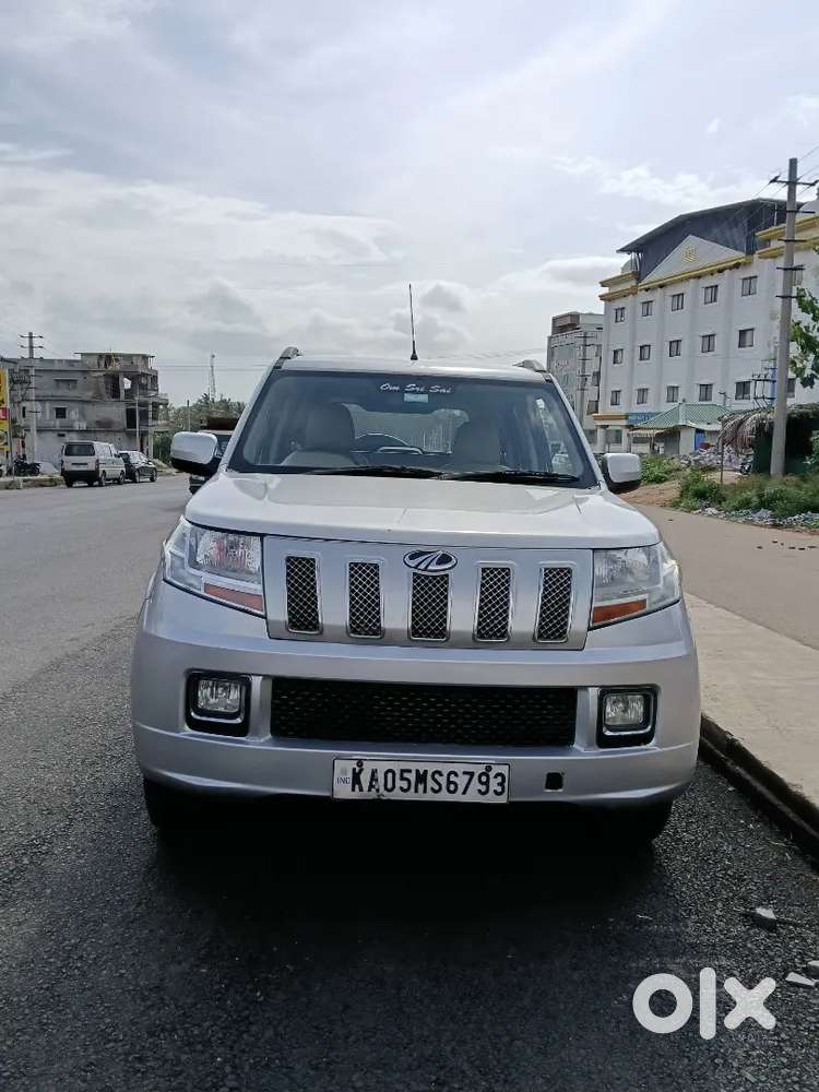 Mahindra Tuv 300 2016