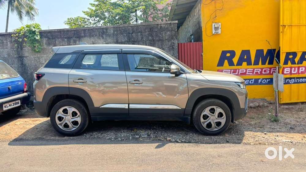 Maruti Suzuki Brezza 2023 Petrol Well Maintained