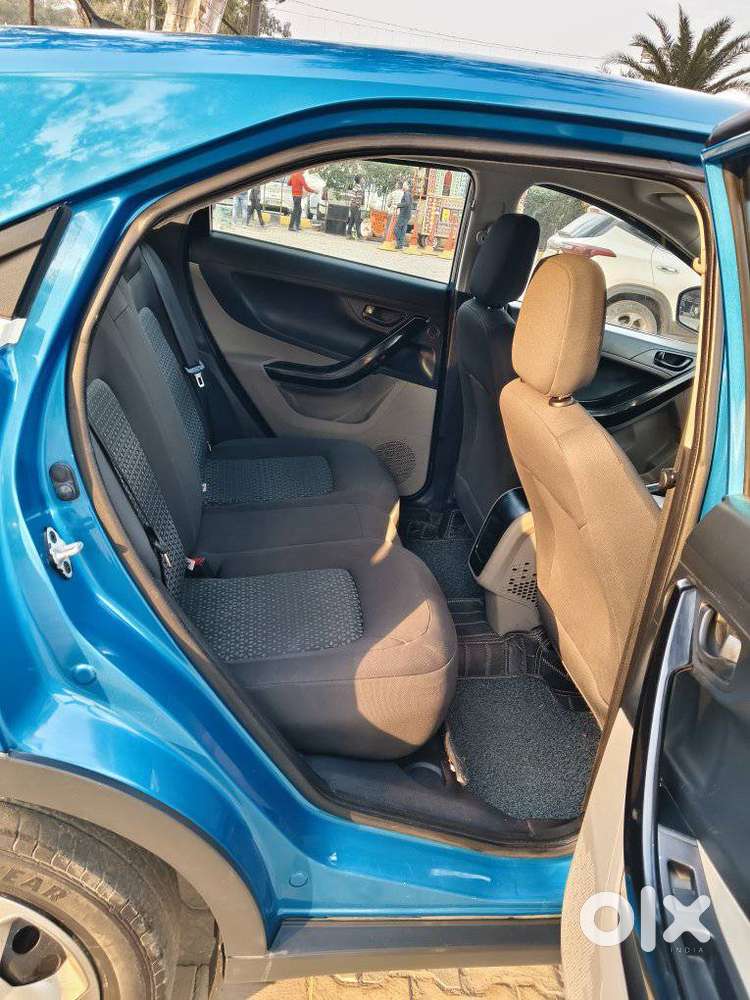 Tata Nexon, 2019, Petrol