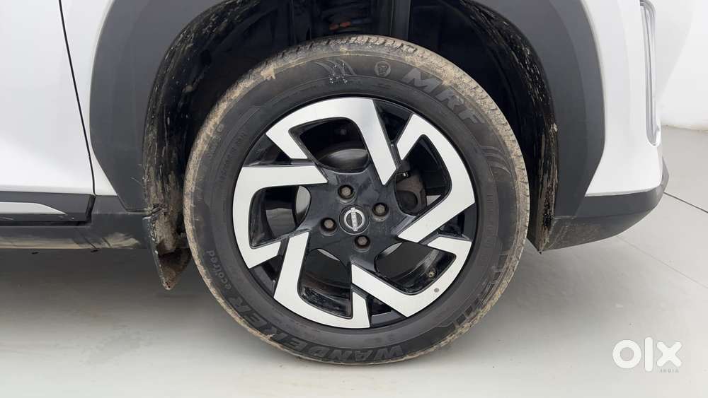 Nissan Magnite 1.0 Xv Turbo Cvt, 2022, Petrol