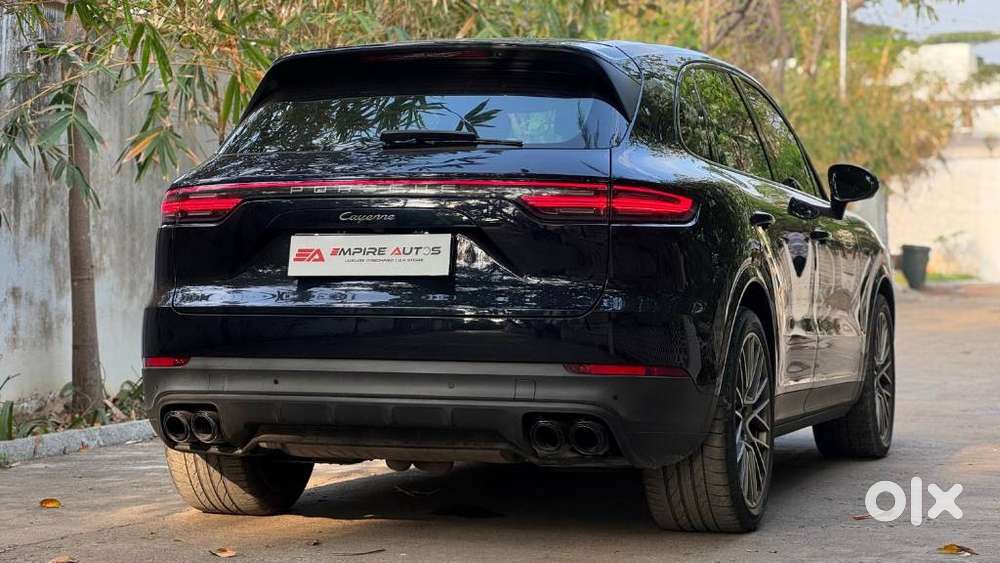 Porsche Cayenne Platinum Edition, 2023, Petrol