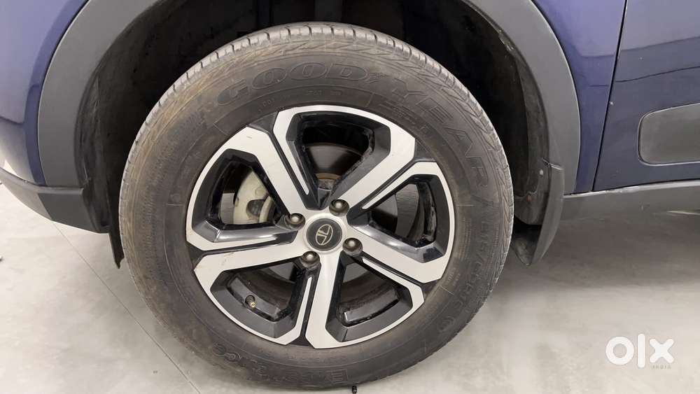 Tata Nexon Xz Plus (hs), 2022, Petrol