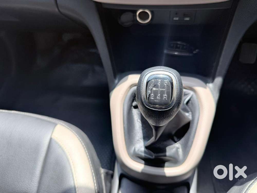 Hyundai Grand I10 Asta 1.2 (o) Vtvt, 2015, Petrol