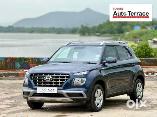 Hyundai Venue 1.2 S Plus, 2020, Petrol