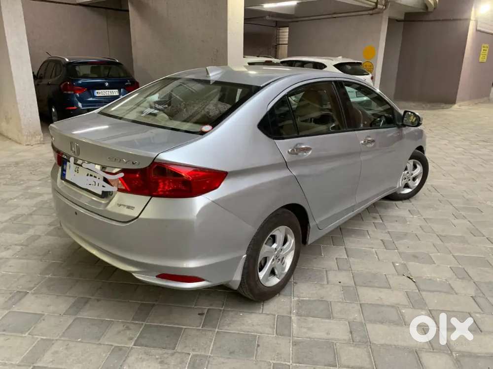 Honda City 1.5 V 2015