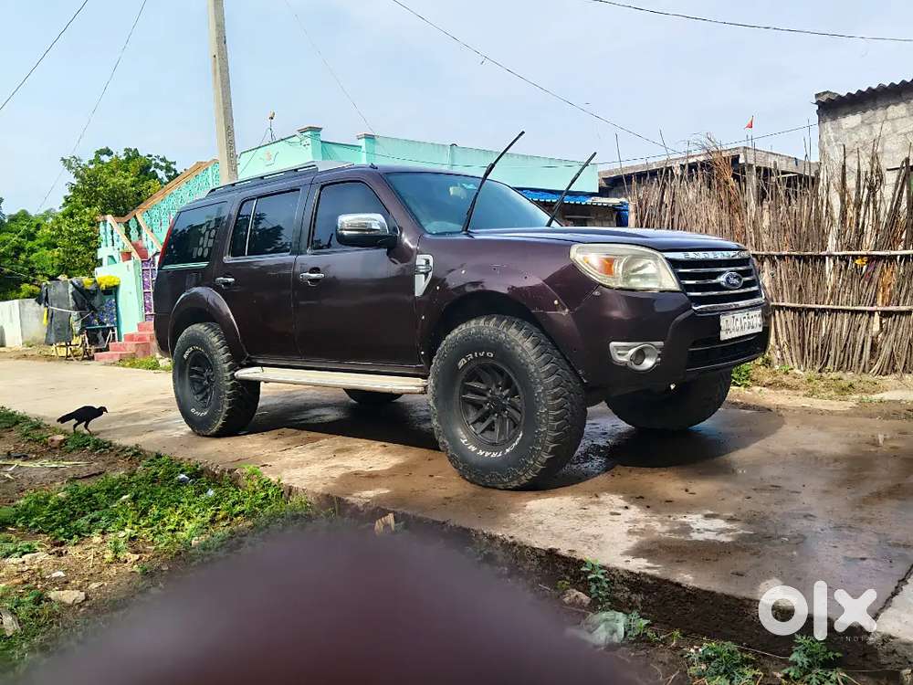 Ford Endeavour Diesel 2010 With Manual Transmission