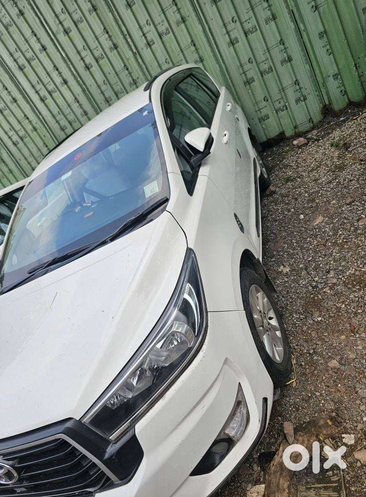 Toyota Innova Crysta 2.7 Gx Limited Edition 7 Str, 2023, Diesel