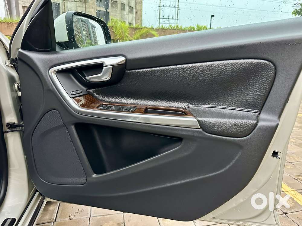 Volvo S60 Kinetic D3, 2012, Diesel