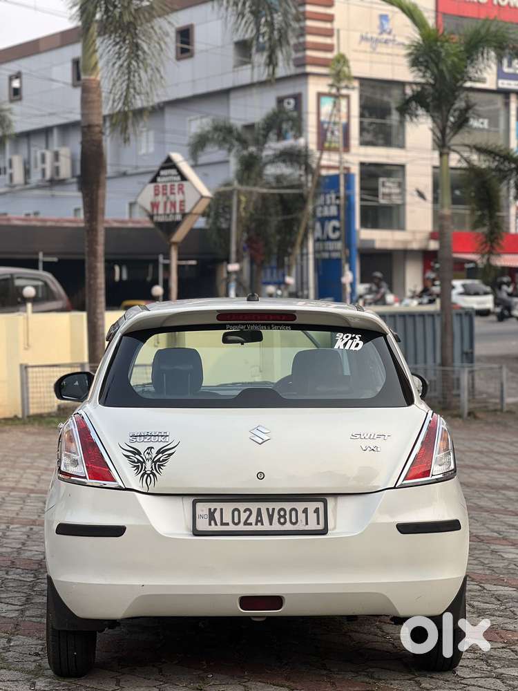 Maruti Suzuki Swift Vxi, 2015, Petrol