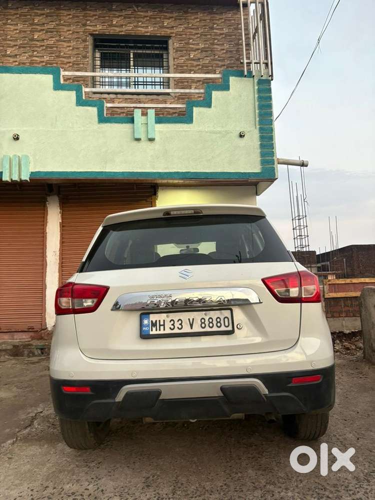 Maruti Suzuki Brezza Diesel Good Condition , Company Mainten