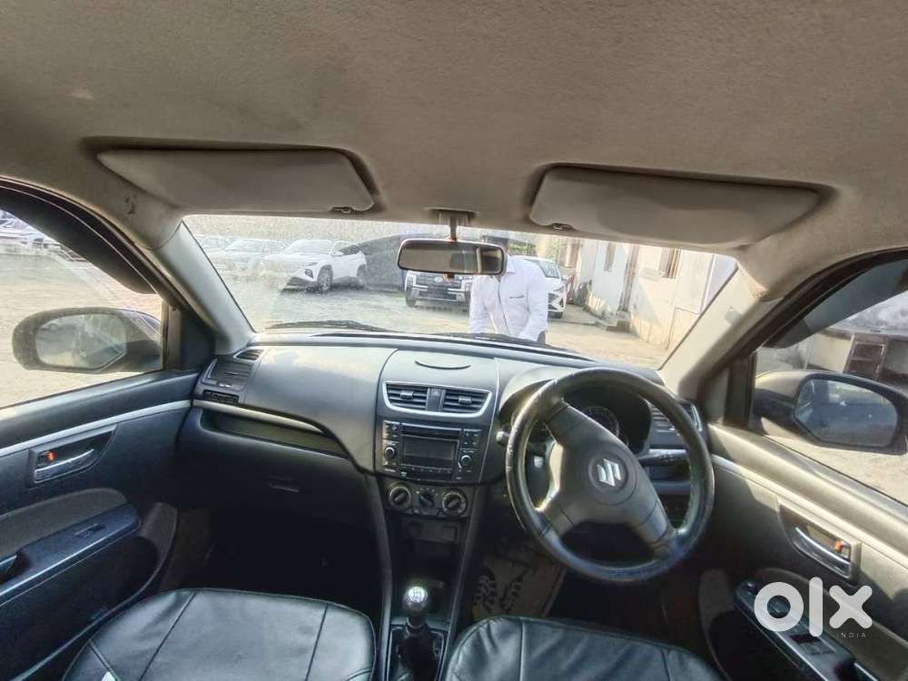 Maruti Suzuki Swift Vxi 1.2 Abs Bs-iv, 2017, Petrol