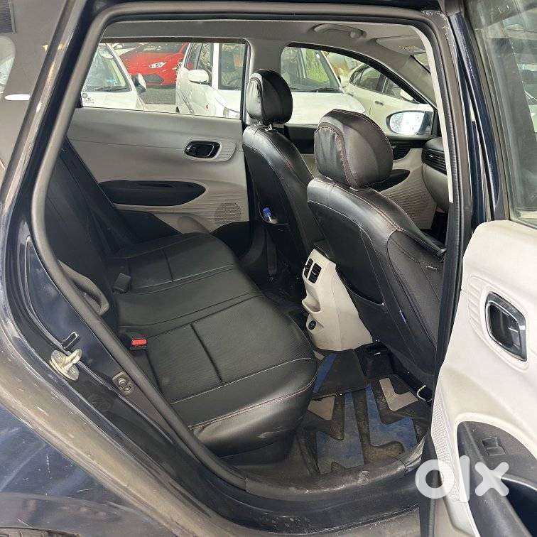 Hyundai I20 Sportz 1.2 Mt Dual Tone, 2024, Petrol