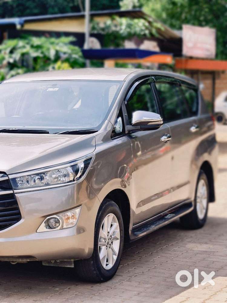 Toyota Innova Crysta 2019