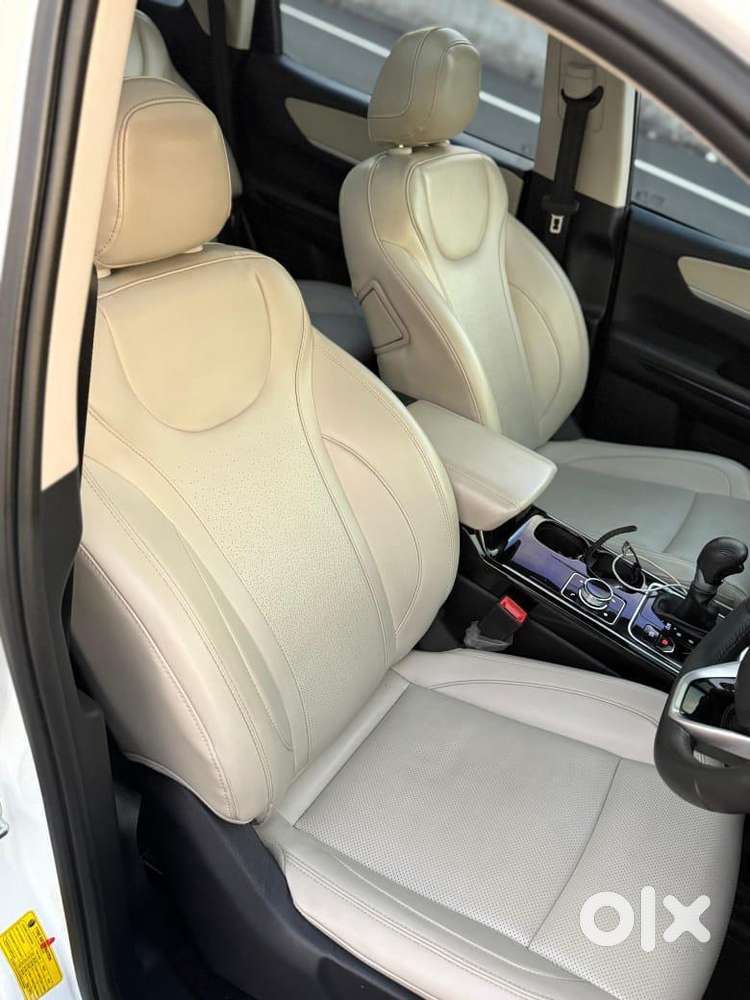 Mahindra Xuv700 2023 Diesel 50000 Km Driven