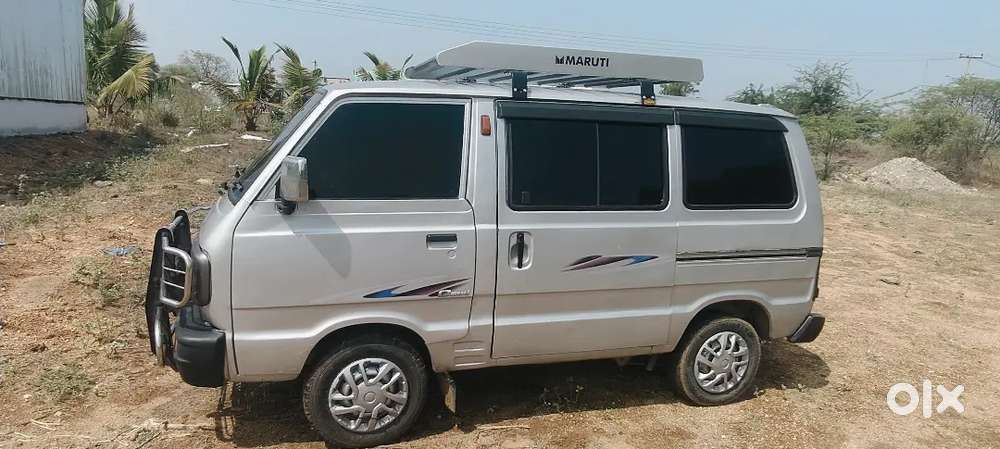 Omni Van  2008