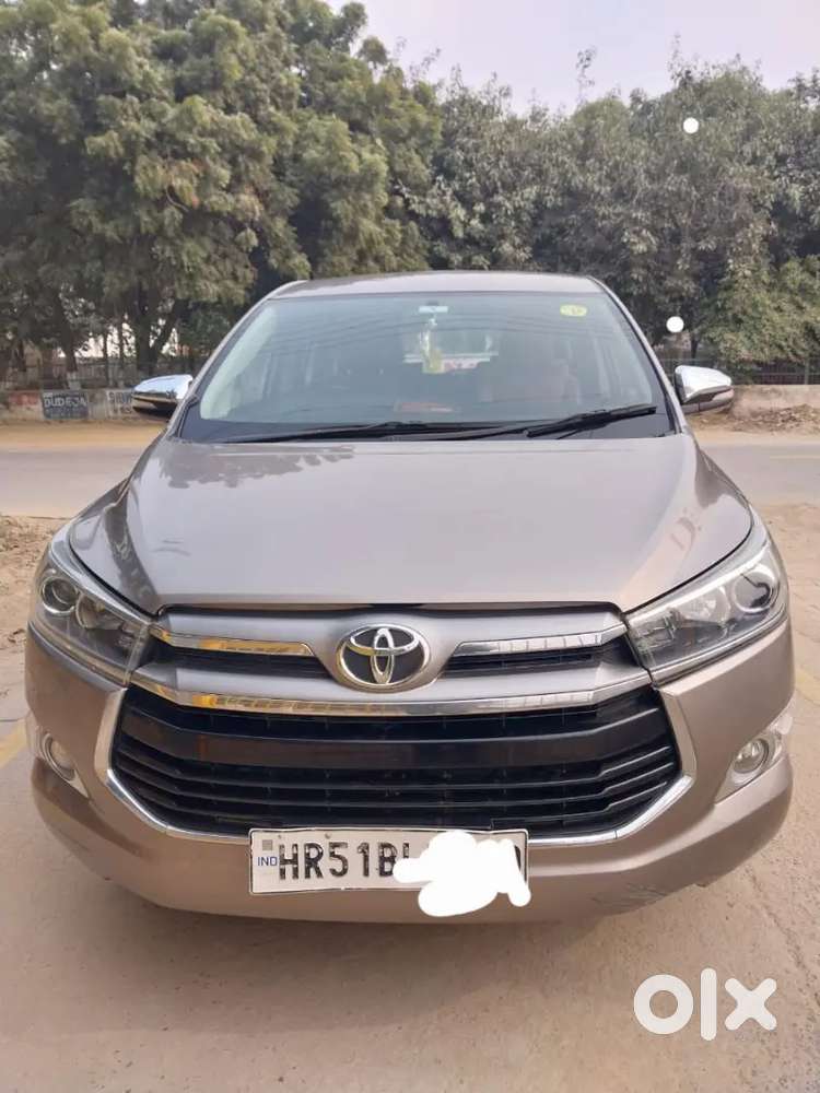 Toyota Innova Crysta 2016 Diesel Well Maintained