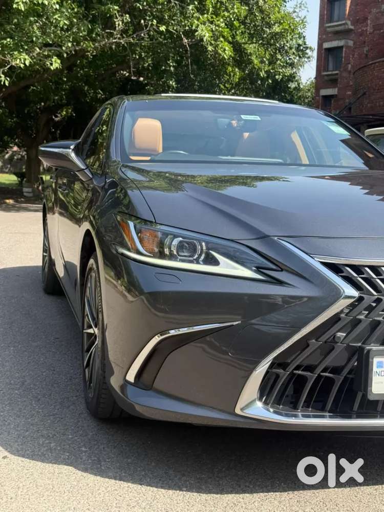 Lexus Es, 2023, Petrol