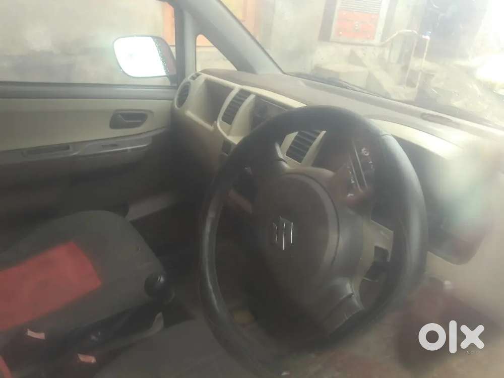 Maruti Suzuki Estilo Lxi 2011