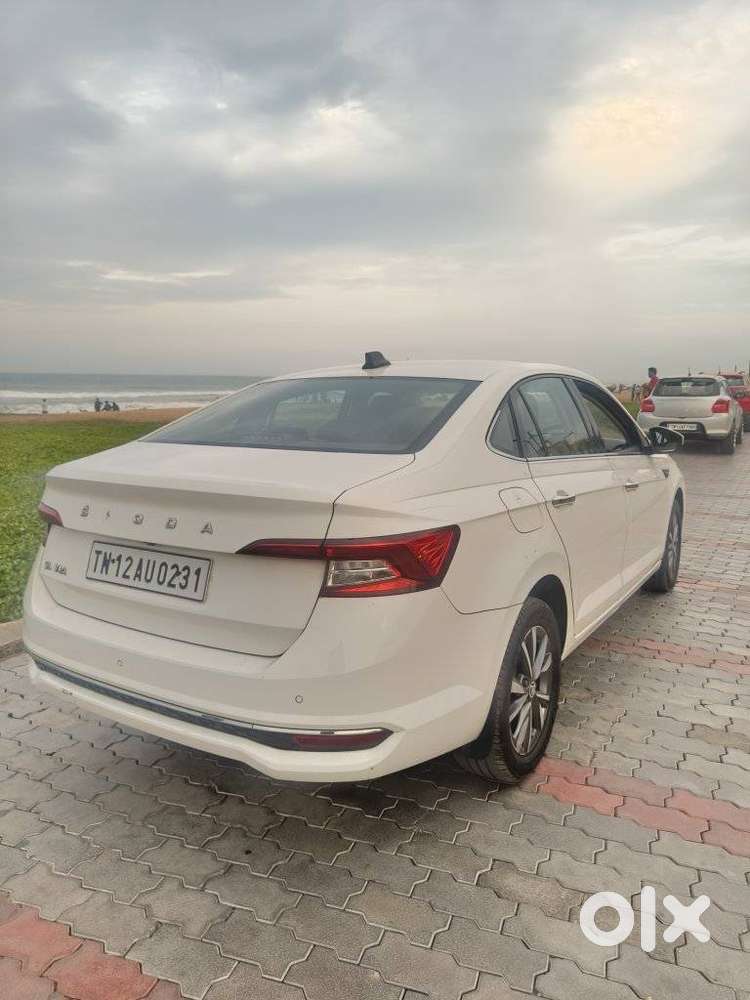 Skoda Slavia Style 1.0l Tsi Mt, 2022, Petrol