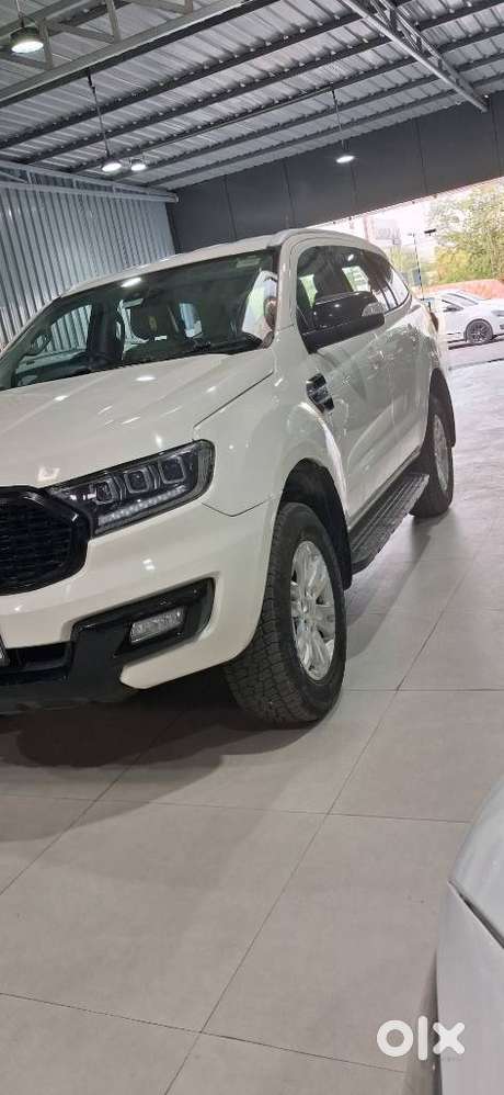 Ford Endeavour 3.2 Titanium At 4x4, 2017, Diesel