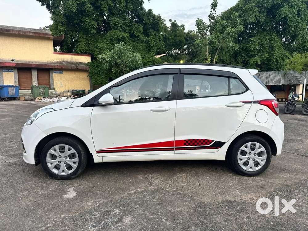 Hyundai Grand I10 [ ] 1.2 Kappa Vtvt Sportz, 2016, Petrol