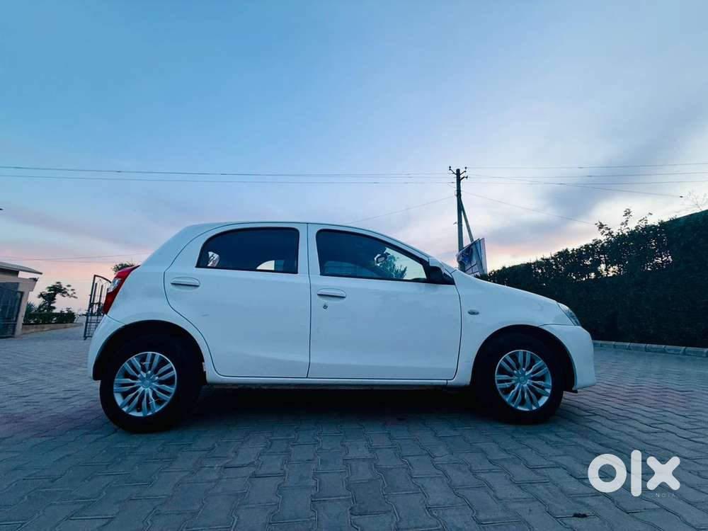 Toyota Etios Liva 2016 Diesel Well Maintained