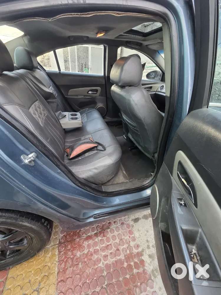 Chevrolet Cruze Diesel 2010 Year