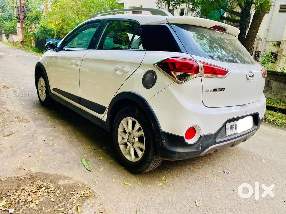 Hyundai I20 Active Sx Petrol, 2017, Cng & Hybrids