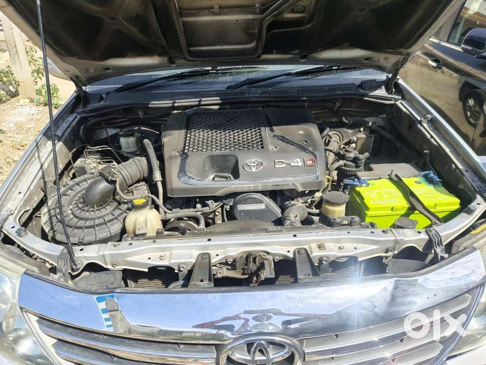 Toyota Fortuner 2013 Diesel Well Maintained