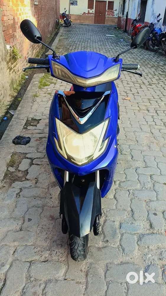 Used 2022 Electric Scooter