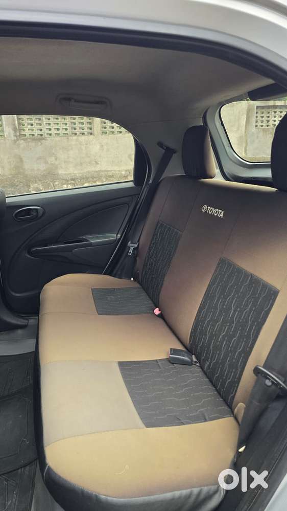Toyota Etios Liva G, 2013, Petrol
