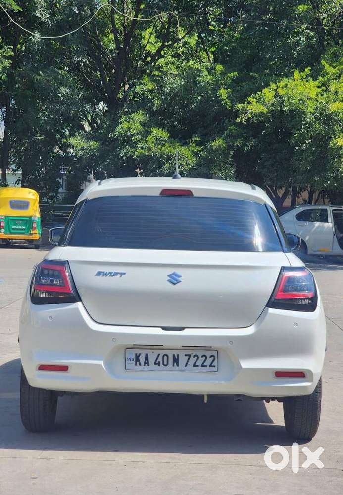 Maruti Suzuki Swift Vxi + Manual, 2024, Petrol
