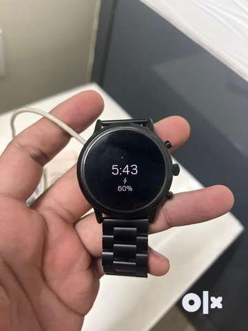 Olx 2025 fossil smartwatch