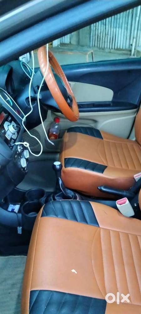 Honda Mobilio V Diesel 2014  Family Car अच्छी Condition -urgent Sale