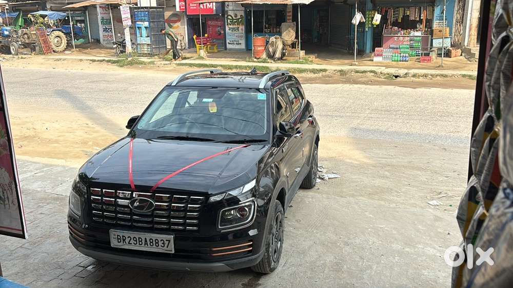 Hyundai Venu Sx Car