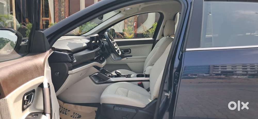 Tata Safari Accomplished Dual Tone At, 2024, Diesel